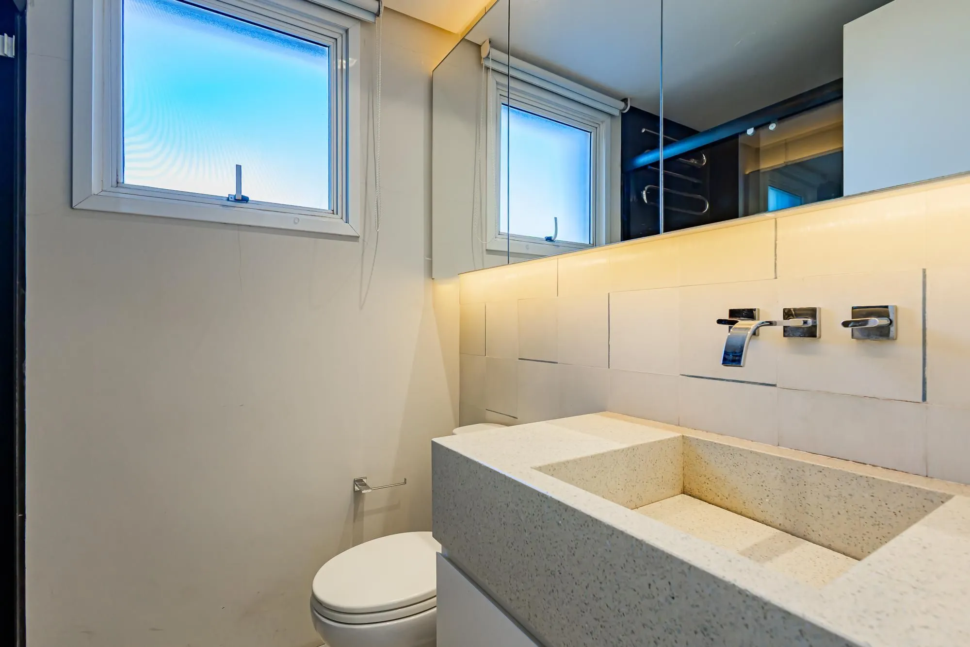 Imagem Espetacular apartamento finamente decorado e mobiliado por arquiteto renomado com 3 vagas próx. Rua Nova Iorque