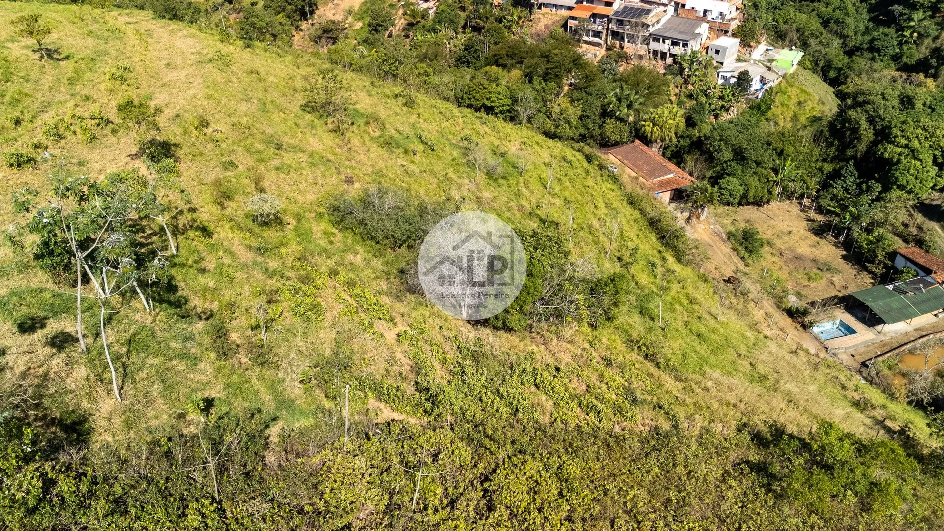 Imagem Lote/Terreno de 11000m² no bairro Penedo, em Itatiaia