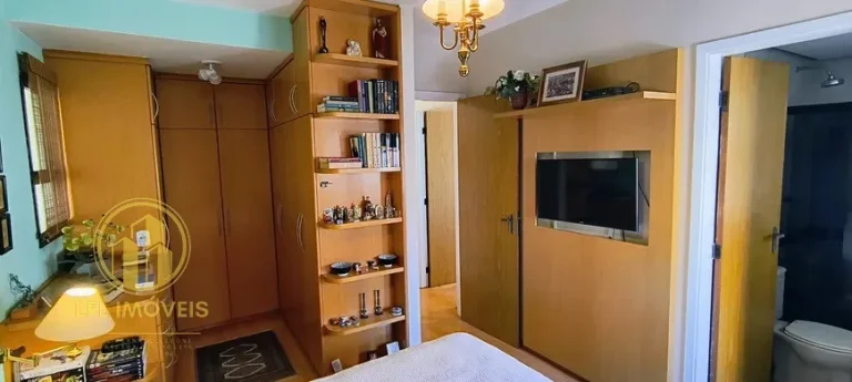 Imagem Espaçoso Apartamento Pronto para Morar na Vila Suzana, São Paulo - 3 Quartos, 1 Suíte, 2 Vagas de Garagem.