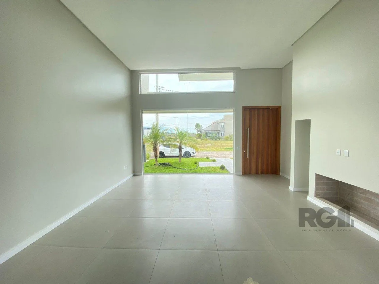Imagem Casa em condomínio com 3 dormitórios, sendo todos suítes em Torres