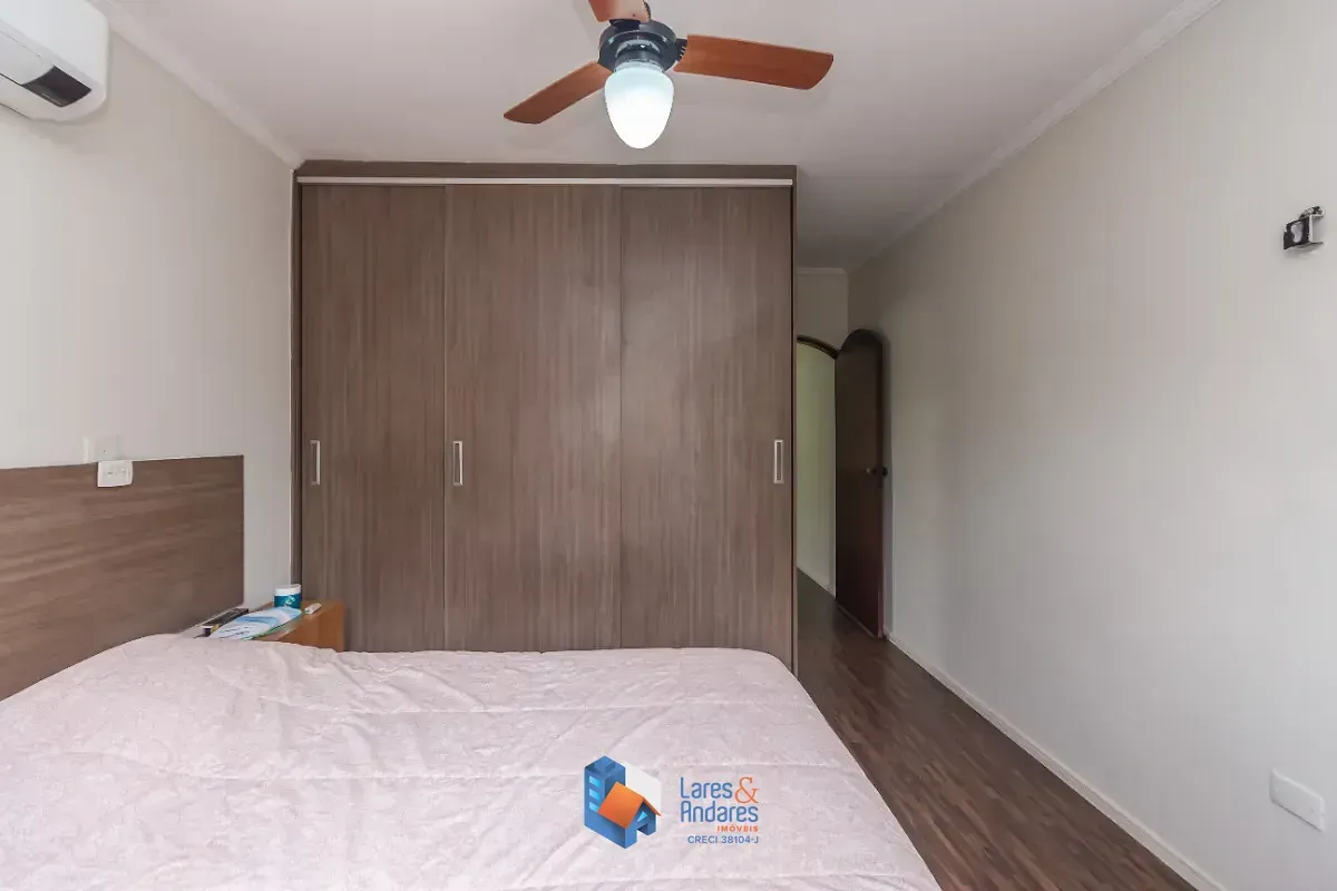 Imagem Casa para venda em Parque São Domingos com 3 quartos, sendo 3 suítes, 222m²