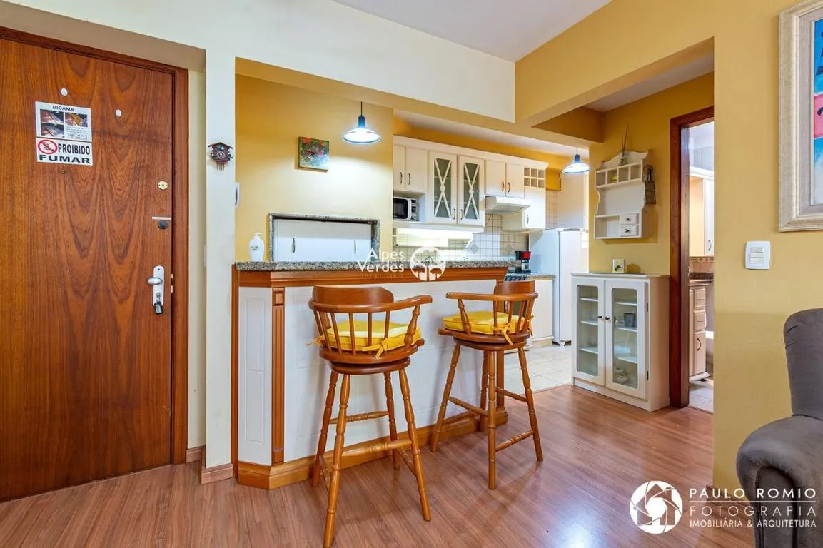 Imagem Vende-se apartamento mobiliado em Gramado a 5 minutos da Rua Coberta