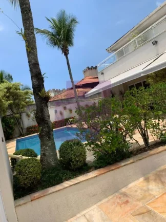 Imagem Linda casa à venda na Praia da Enseada!!