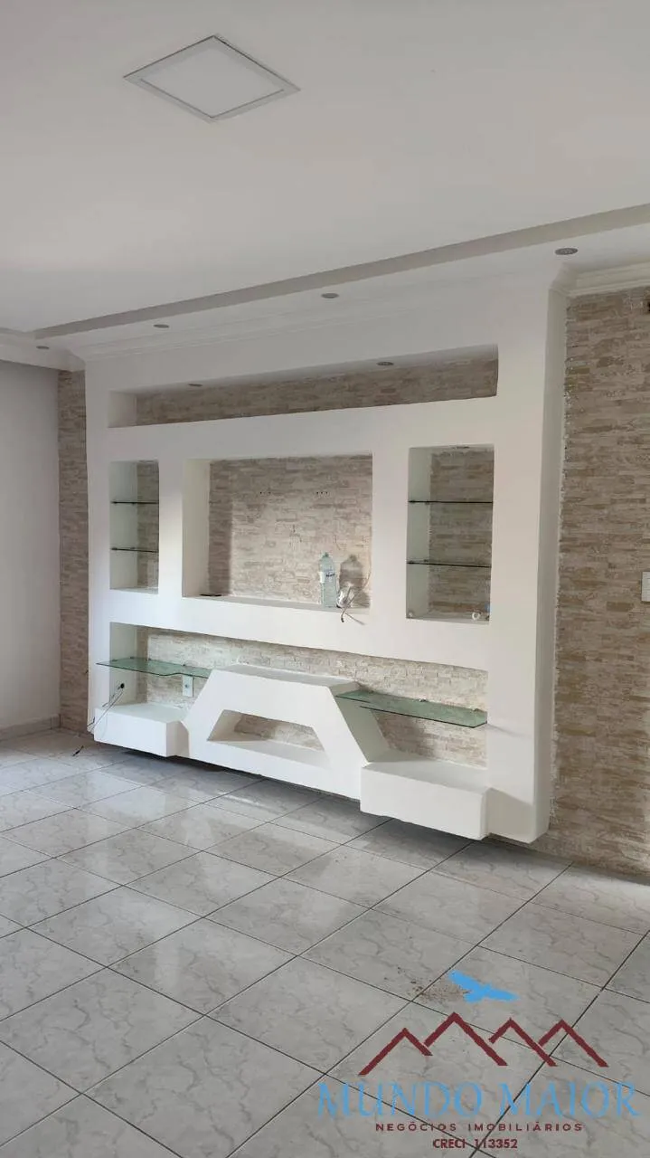 Imagem Assobradada Confortável 230m² em Bairro Simples e Prático!