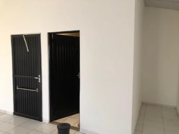 Imagem Barracão com 3 salas na Vila Engler