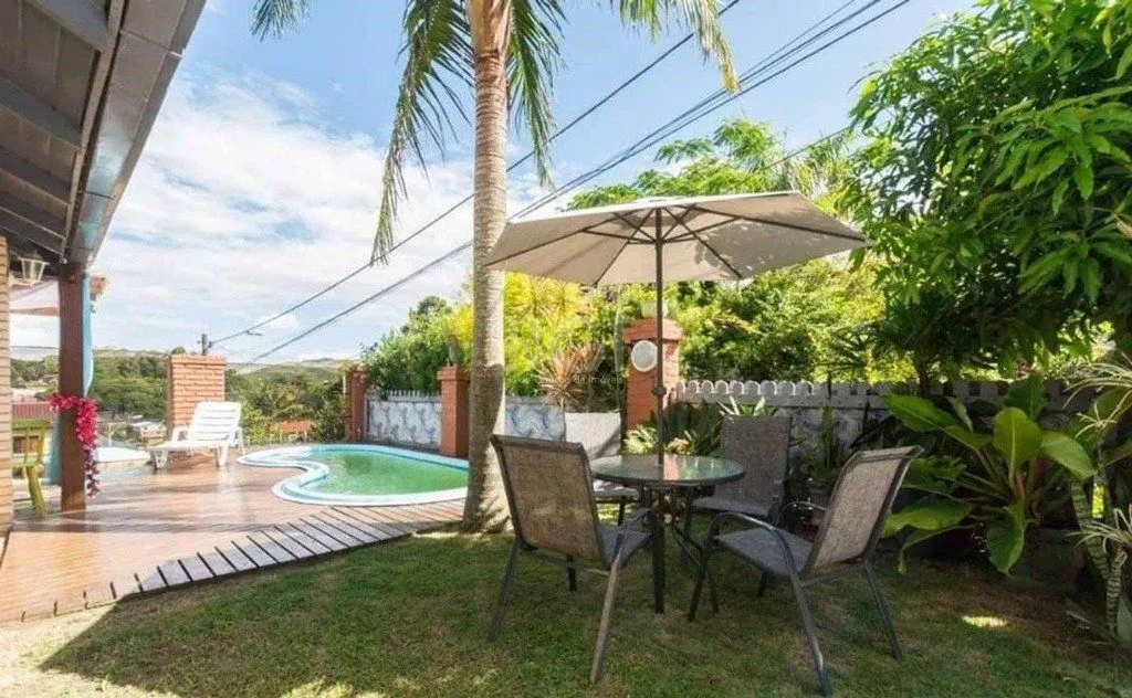 Imagem Casa Condominio para Venda - 180m², 3 dormitórios, sendo 2 suites, 3 vagas - Vila Nova