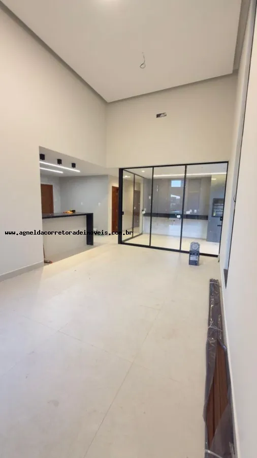 Imagem Casa em Condomínio para Venda em Parnamirim, Cajupiranga, 3 dormitórios, 3 suítes, 4 banheiros, 2 vagas