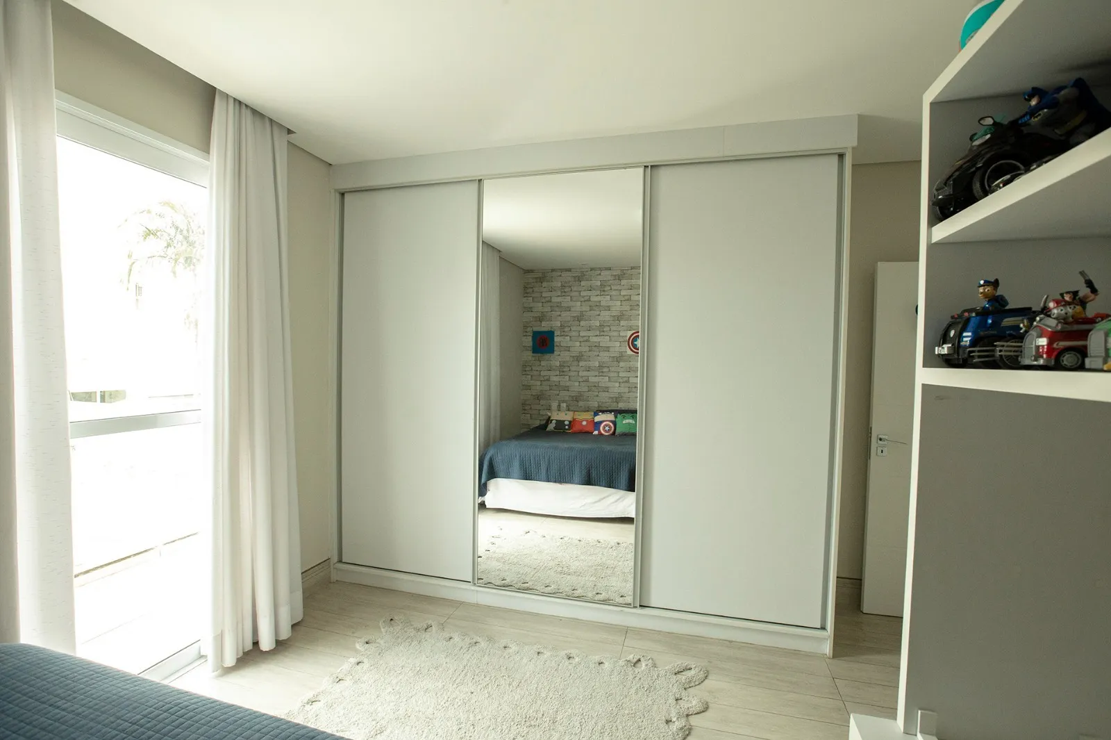 Imagem Sobrado à venda no condomínio Mont Blanc com 360m²
