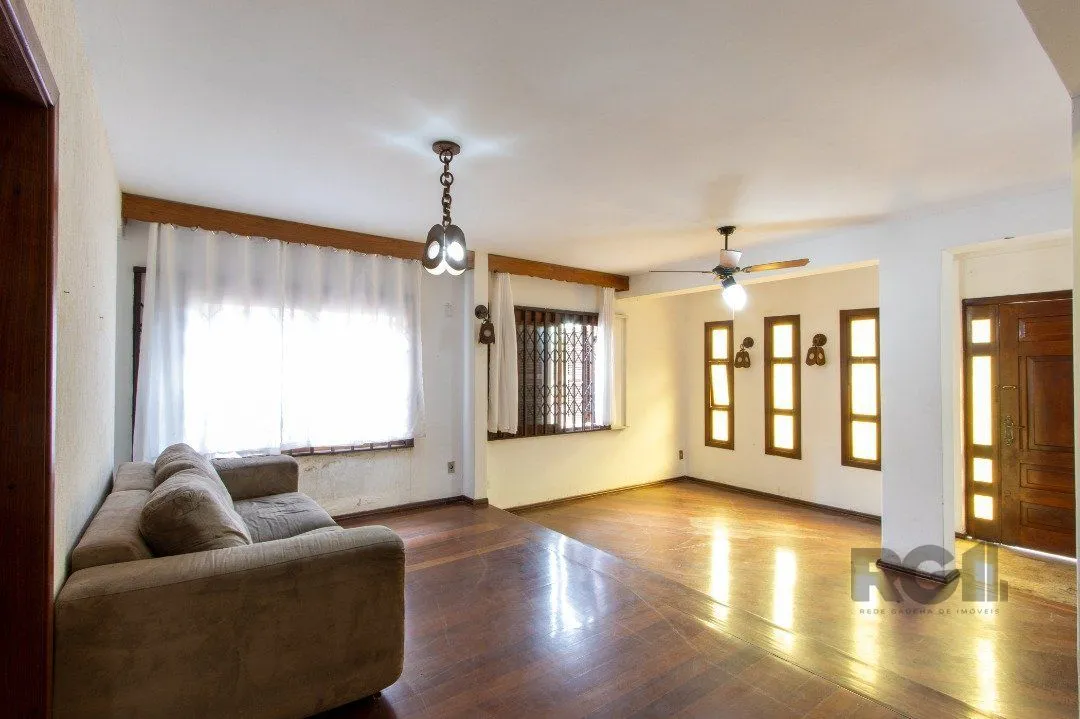Imagem Casa para Venda - 205.5m², 3 dormitórios, sendo 2 suites, 3 vagas - Vila Nova
