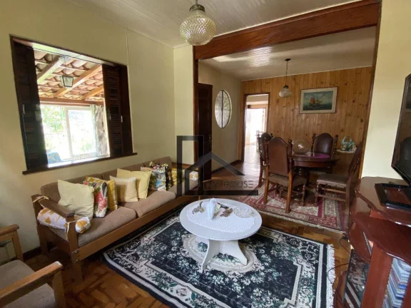 Imagem Casa linear com 4 quartos, quintal, horta e área gourmet - à venda, 183 m² - Araras - Teresópolis/RJ