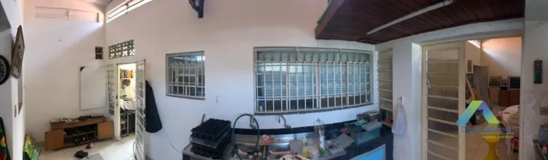 Imagem Casa Térrea à venda com 3 dormitórios e 3 banheiros no Jabaquara!!