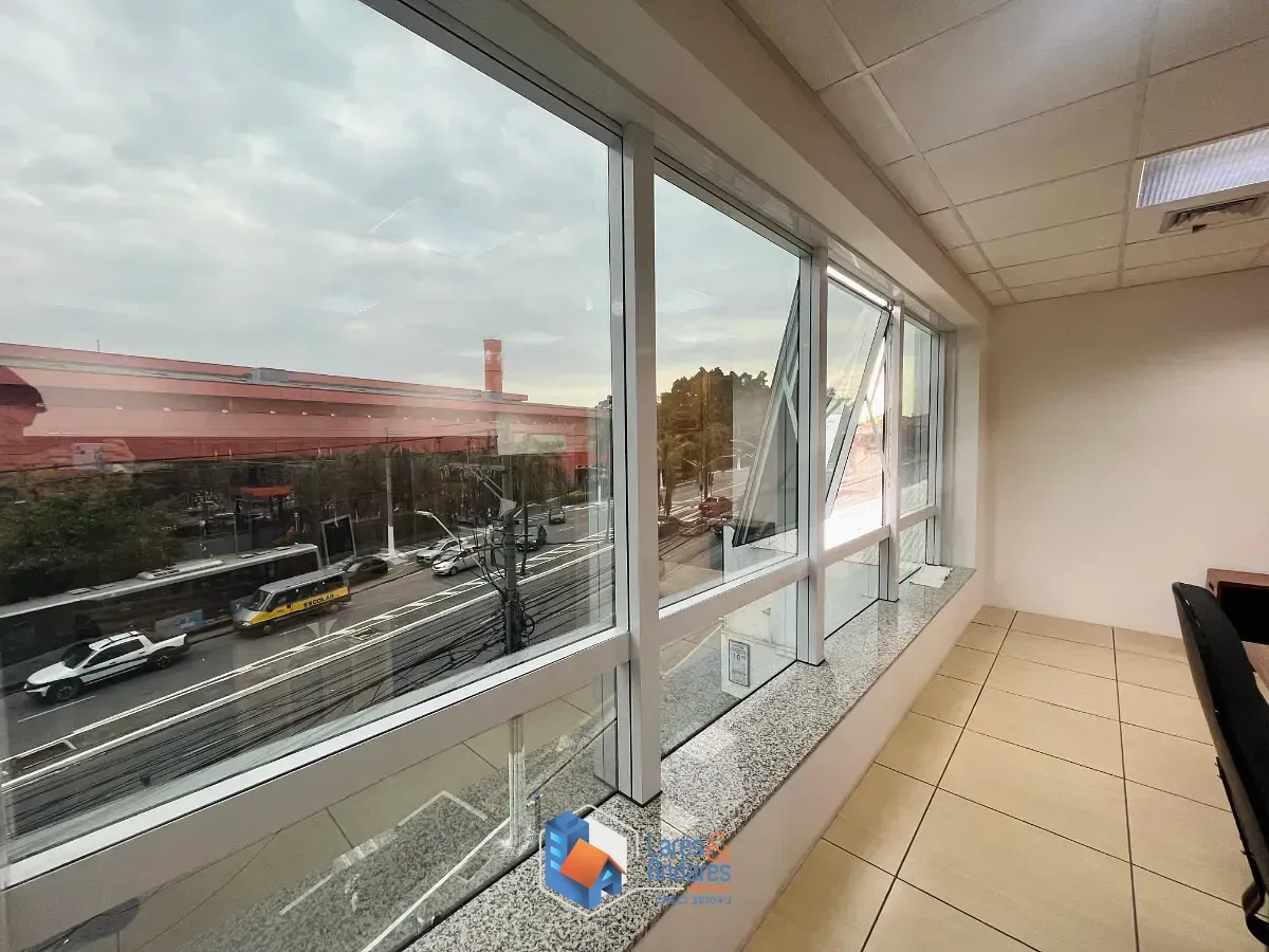 Imagem Conjunto comercial para venda em Mirandópolis, 75m²