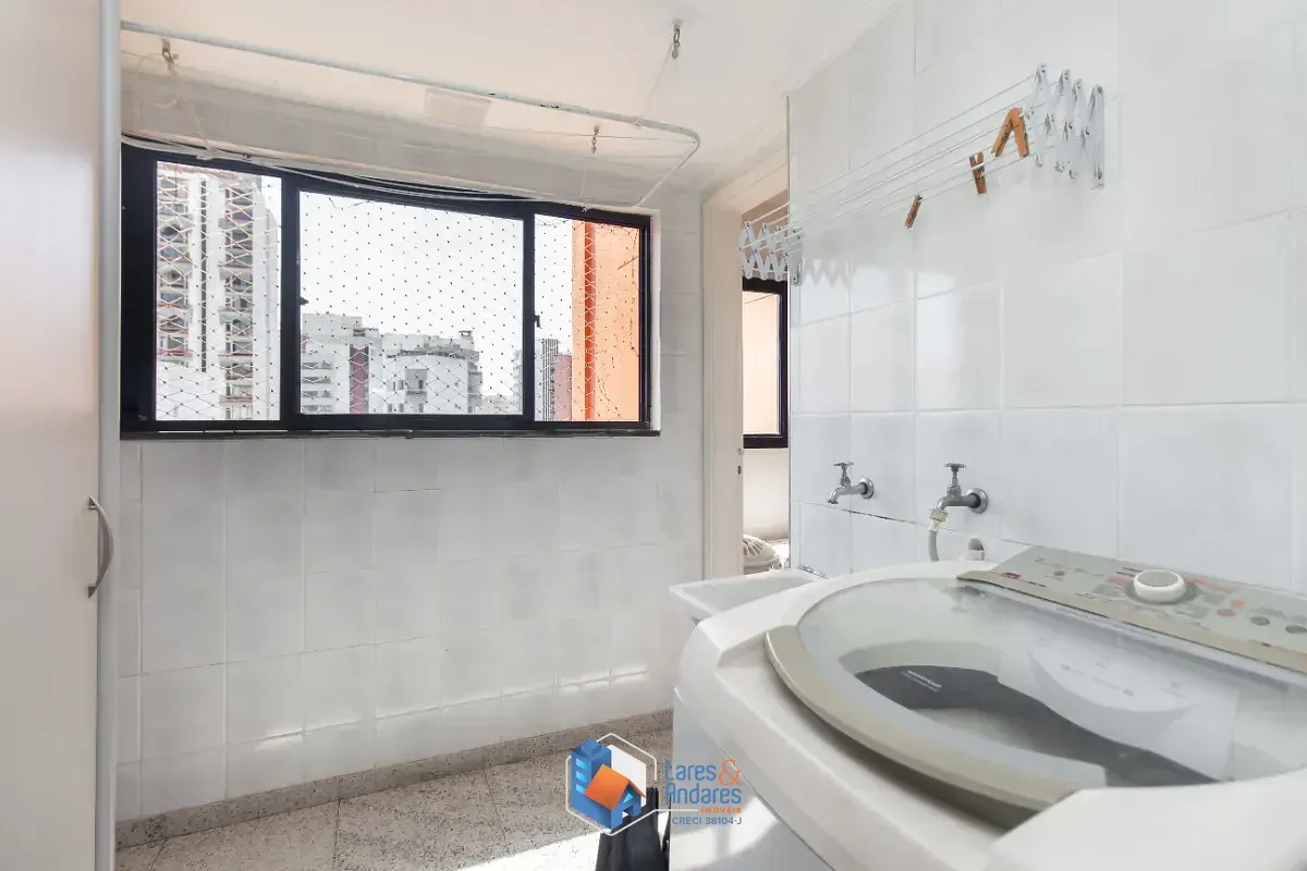 Imagem Cobertura para venda em Moema com 4 quartos, sendo 2 suítes, 206m²