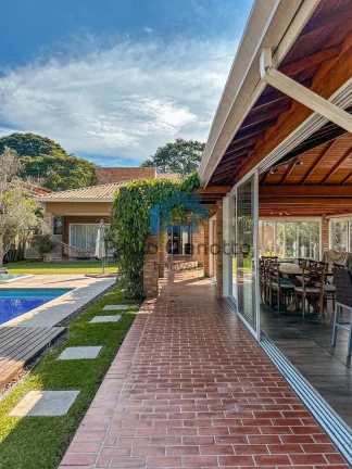 Imagem Casa de Alto Padrão no Condomínio Dom Henrique II
