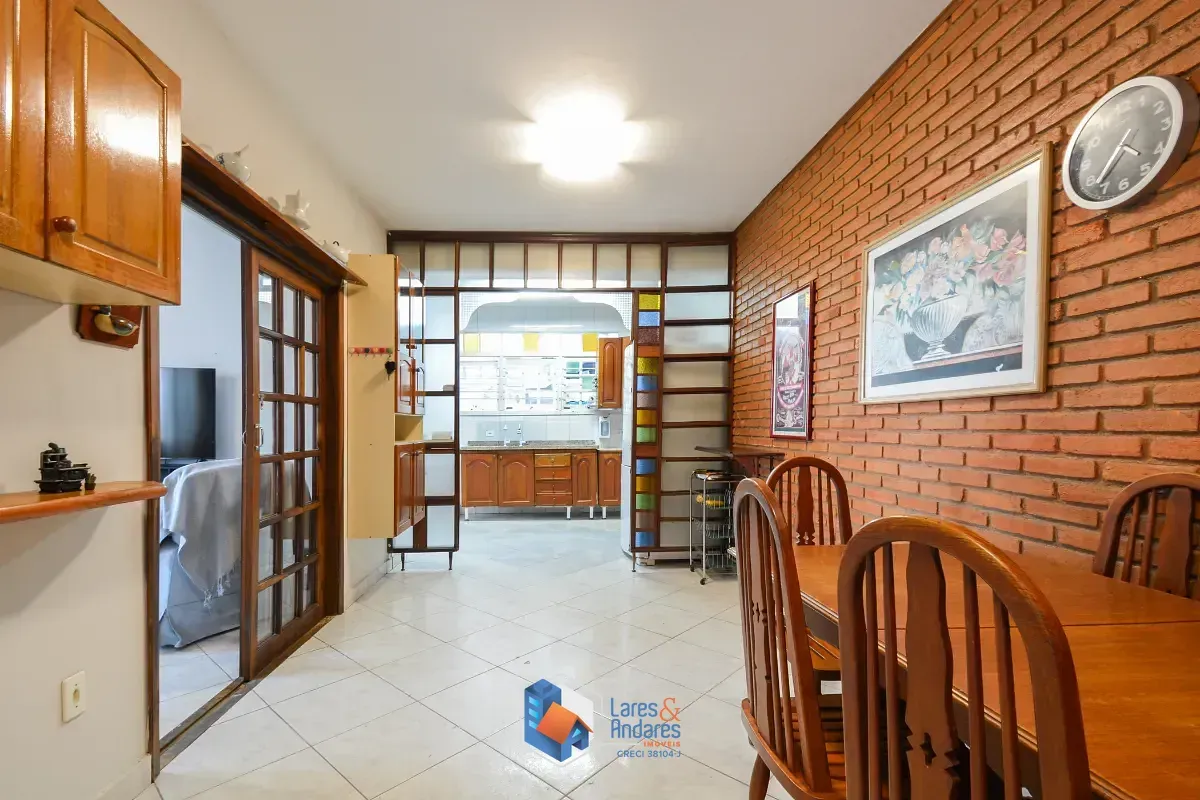 Imagem Casa para venda em Jardim da Glória com 4 quartos, sendo 1 suíte, 275m²