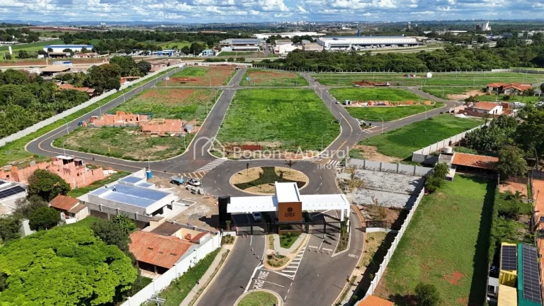 Imagem Terreno à venda no Condomínio Luiza, em Paulínia, com 432 m², topografia plana e posição de es...