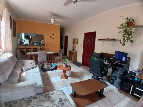 Imagem EXCELENTE OPORTUNIDADE!!! CASA NO MARACANÃ 3 DORMITÓRIOS 5 VAGAS!!!