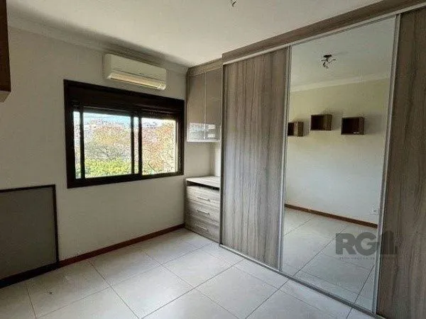 Imagem Vende-se excelente apartamento 2 quartos com suíte, 2 vagas cobertas, com churrasqueira - 68m² - Jardim Botânico