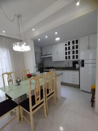 Imagem Sobrado com 2 dormitórios à venda, 64 m² por R$ 690.000,00 - Jardim Carlos Cooper - Suzano/SP