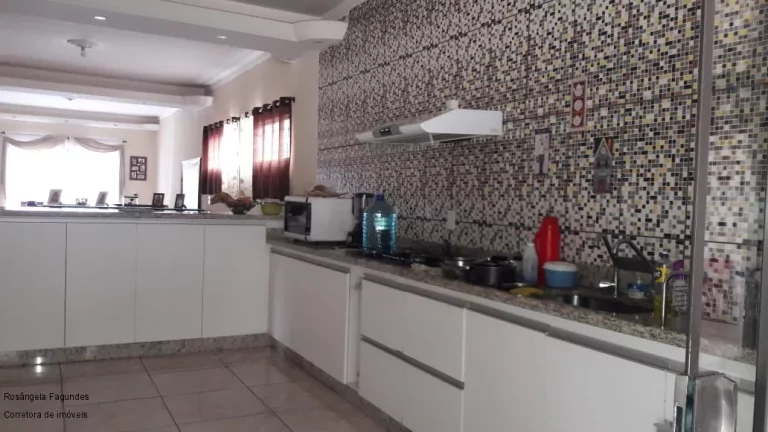 Imagem CASA RESIDENCIAL em BANDEIRA DO SUL - MG, centro