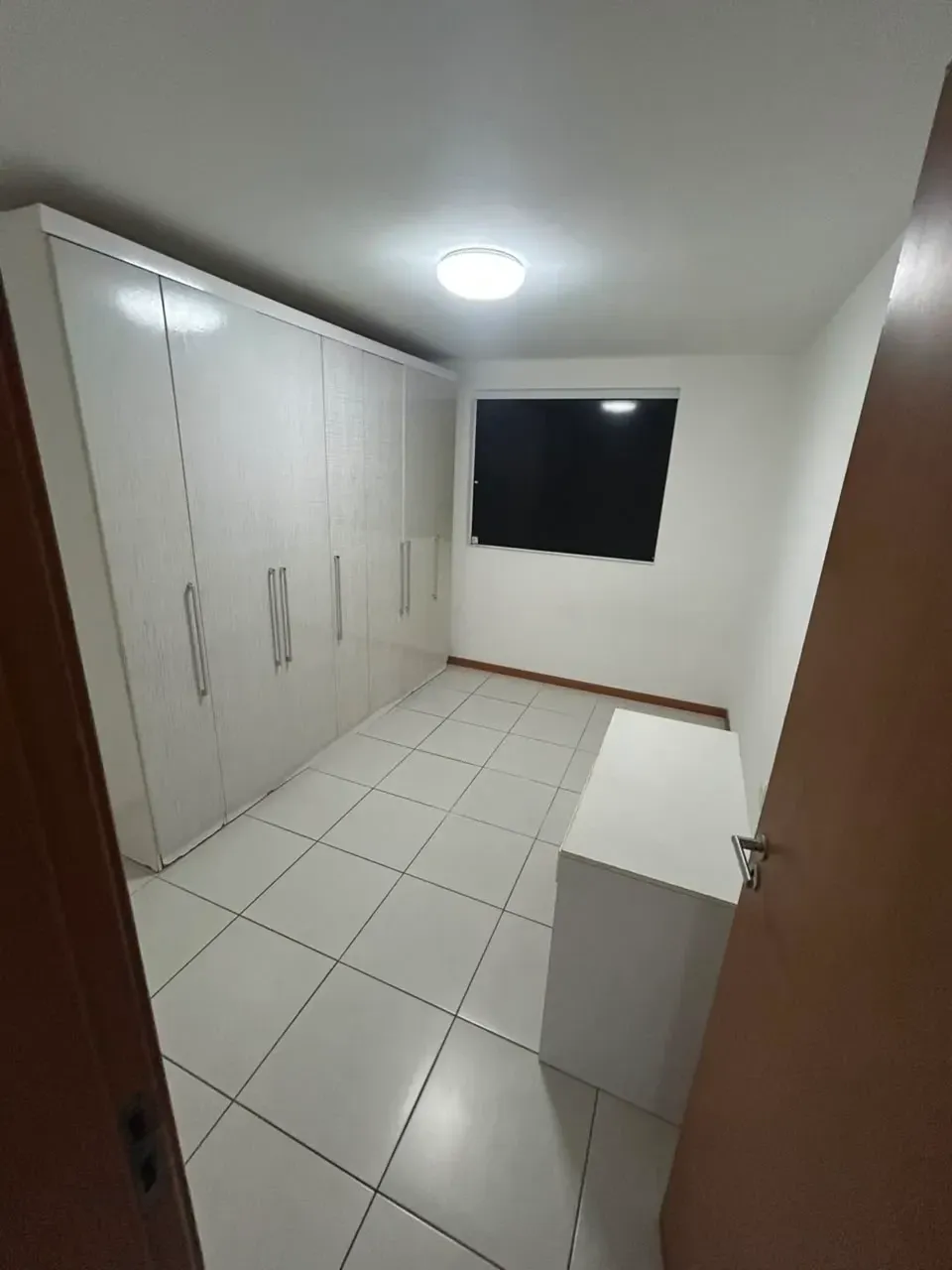 Imagem Apartamento com 1 Quarto para Alugar, 40 m² em Stiep - Salvador