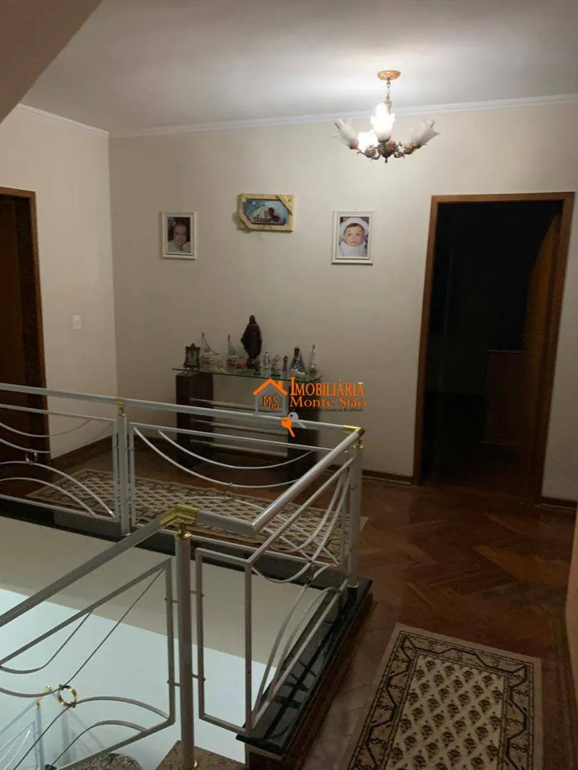 Imagem Sobrado com 4 dormitórios à venda por R$ 2.200.000,00 - Parque Renato Maia - Guarulhos/SP
