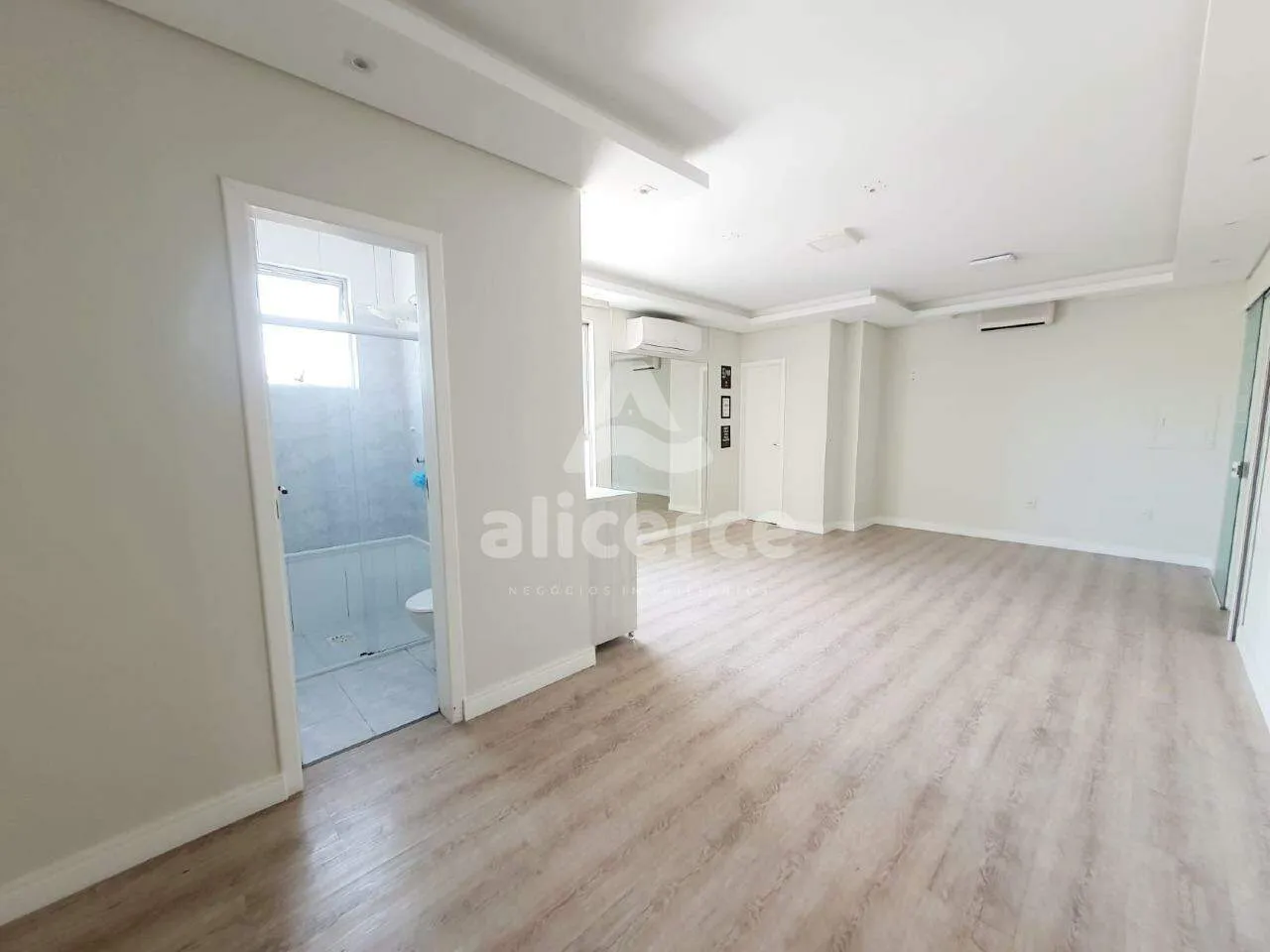 Imagem Salas Comerciais com 167m² para Aluguel no Estreito/Continental, Florianópolis/SC.