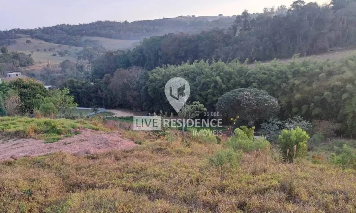 Lindo Sítio de 29.000 m² a venda em Itatiba com vista panorâmica