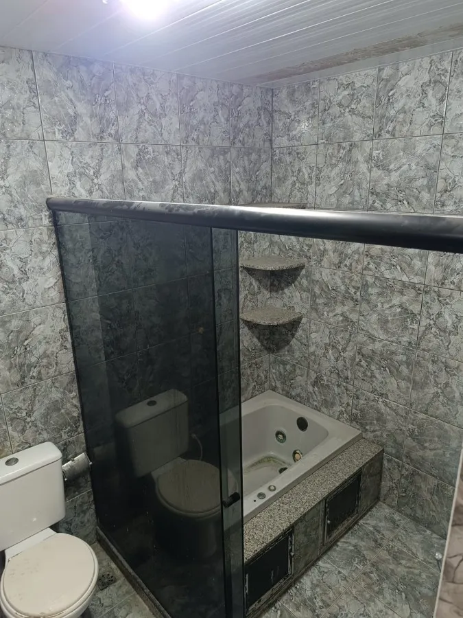 Imagem Casa em Condomínio para Venda em Itaboraí, Centro (Manilha), 4 dormitórios, 1 suíte, 2 banheiros, 1 vaga