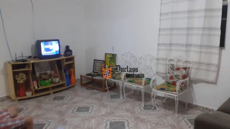 Imagem Chácara com 3 dormitórios à venda, 27000 m² por R$ 450.000,00 - Paiol Queimado - Camanducaia/MG