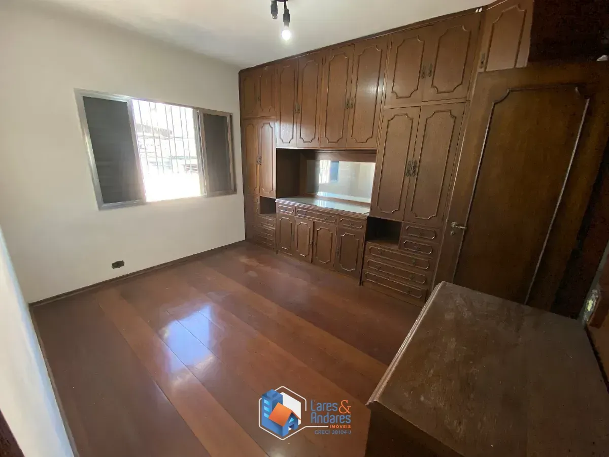 Imagem Sobrado para venda em Vila Babilônia com 4 quartos, sendo 1 suíte, 135m²