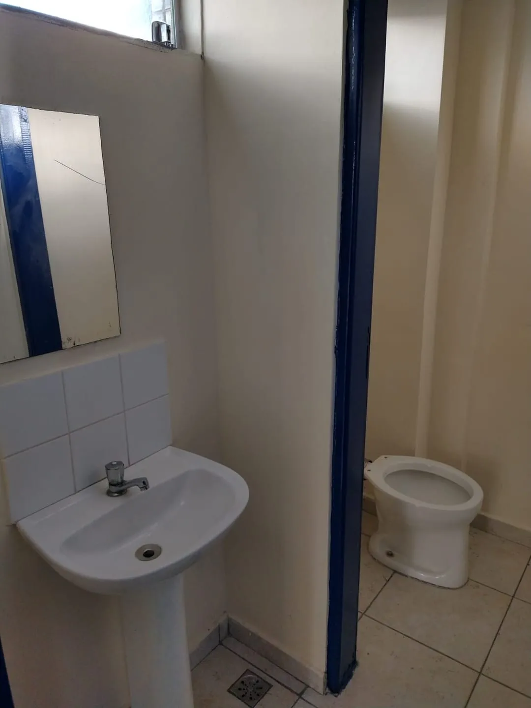 Imagem Comercial para Locação 2 Vagas, 26M², Centro, Pindamonhangaba - SP | Predio Fortunato