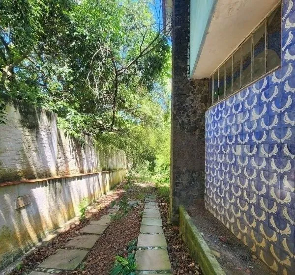 Imagem Terreno no bairro Petrópolis com 733m²