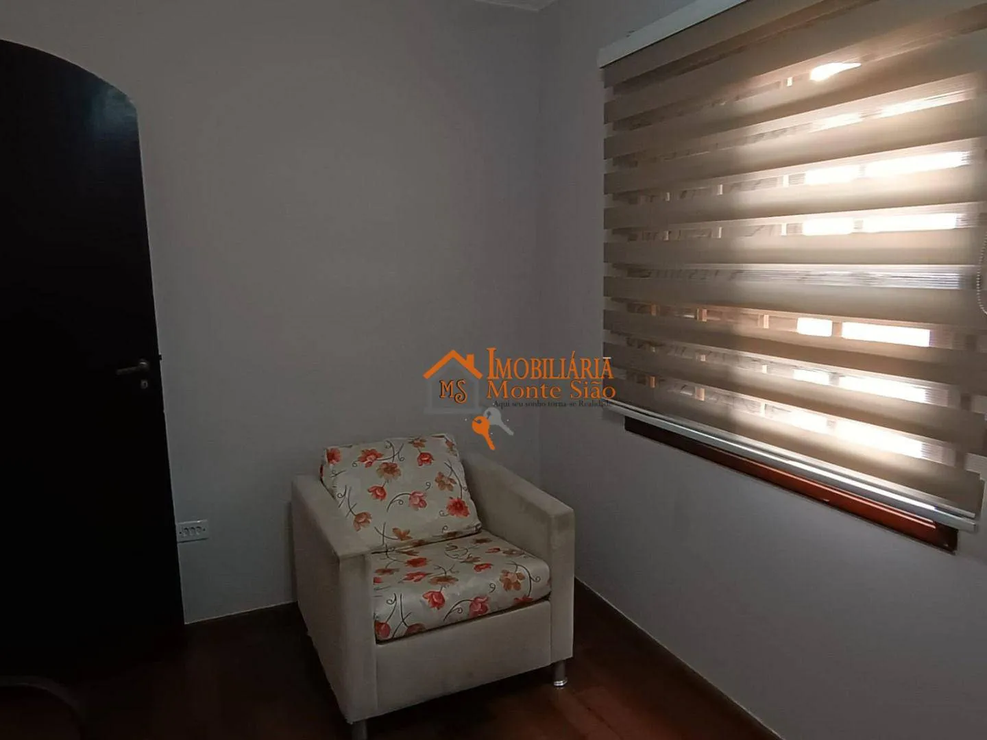 Imagem Sobrado com 3 dormitórios à venda por R$ 689.000,00 - Jardim Santa Cecília - Guarulhos/SP