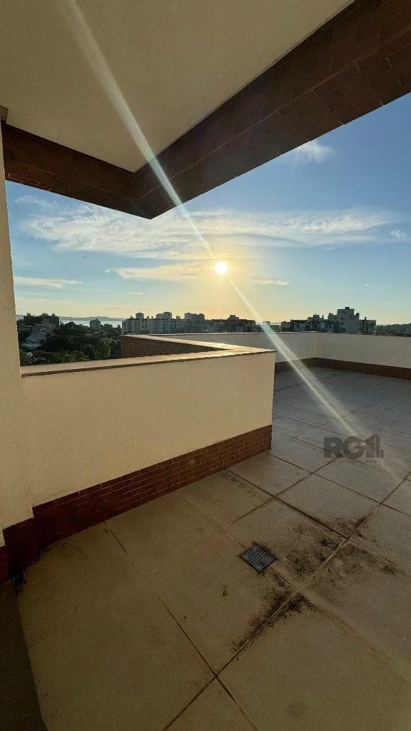 Imagem APARTAMENTO COBERTURA - 2 DORMS - 2 VAGAS - 166,21 m² - TRISTEZA