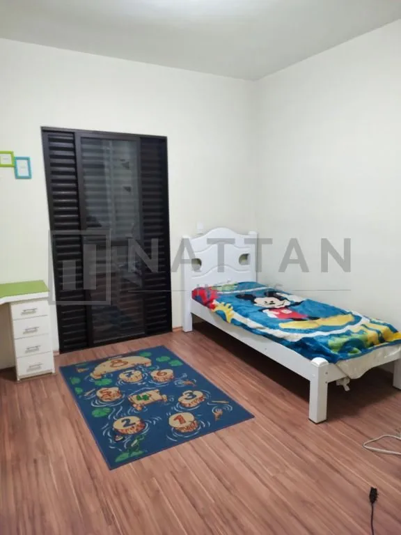 Imagem Sobrado Amplo com 153m² e Suíte com Closet na Vila Califórnia | 4 Vagas, Quintal com Churrasqueira e Permuta!