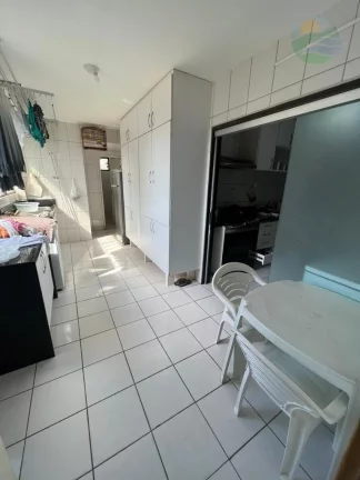 Imagem Apartamento 03 suites, 304m2, avenida Boa Viagem, venda, Recife.