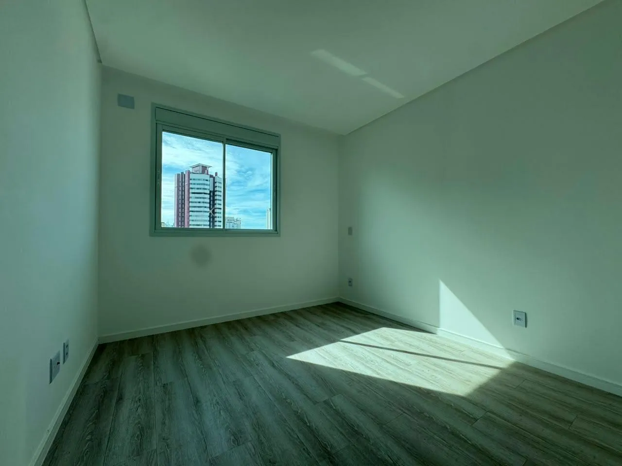 Imagem Apartamento com vista para o mar à venda com 142.65m2 por R$ 3.300.000,00