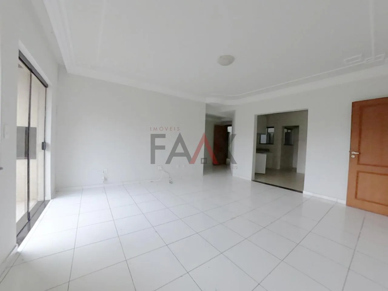 Imagem Apartamento à venda em frente a praça da UNICENTRO, SANTA CRUZ, GUARAPUAVA - PR
