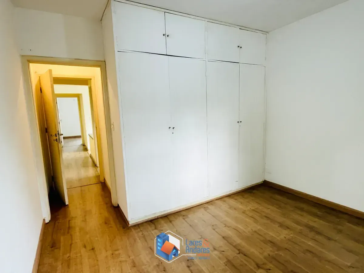 Foto do imóvel Casa comercial para venda em Real Parque, 193m² em Rua Visconde de Nacar