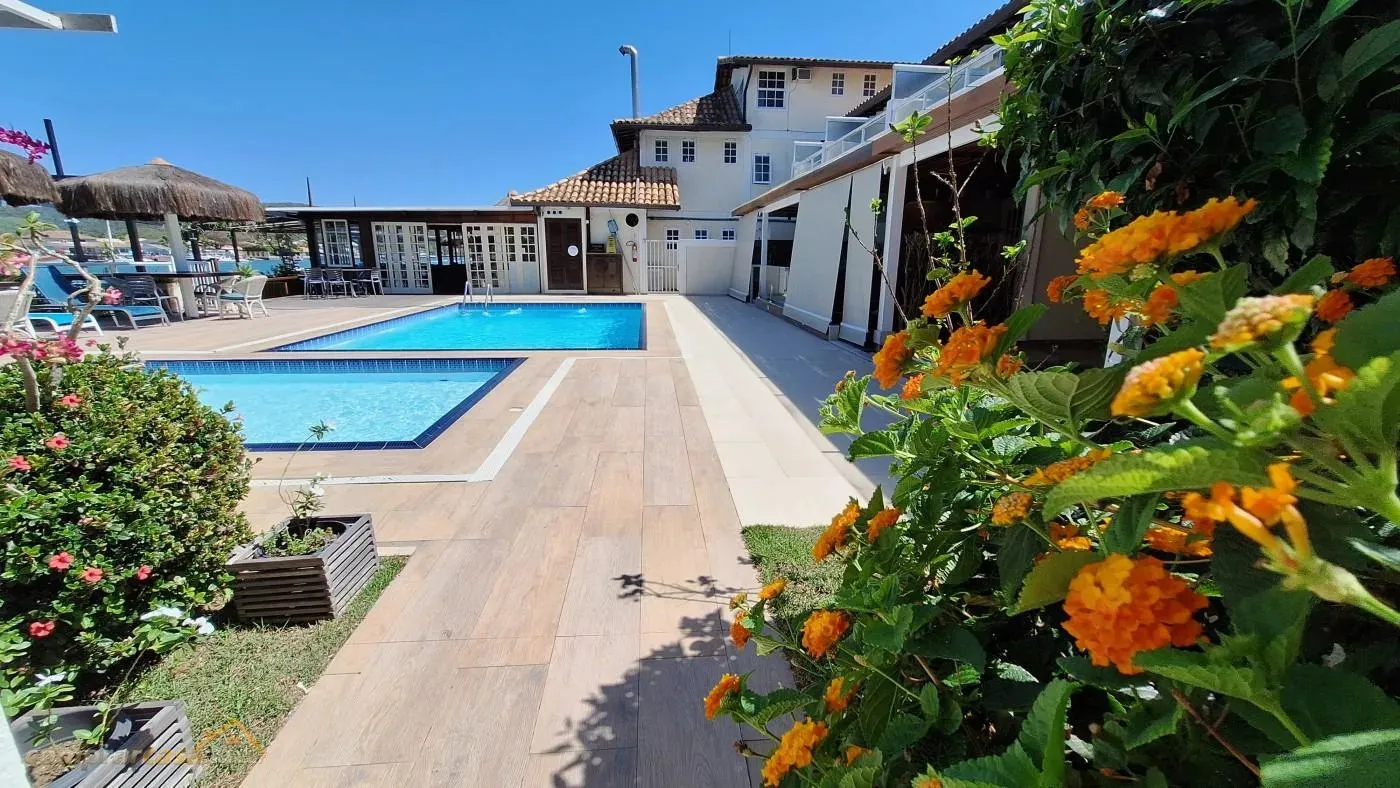 Imagem Casa em Condomínio para Venda em Cabo Frio / RJ no bairro Ogiva