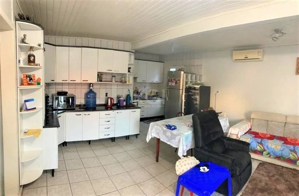 Imagem Casa de 175m², com 3 dormitórios