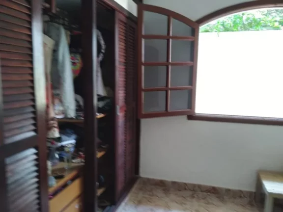 Imagem EXCELENTE CASA ISOLADA NO MARACANÃ COM 4 SUÍTES E 4 VAGAS!!!