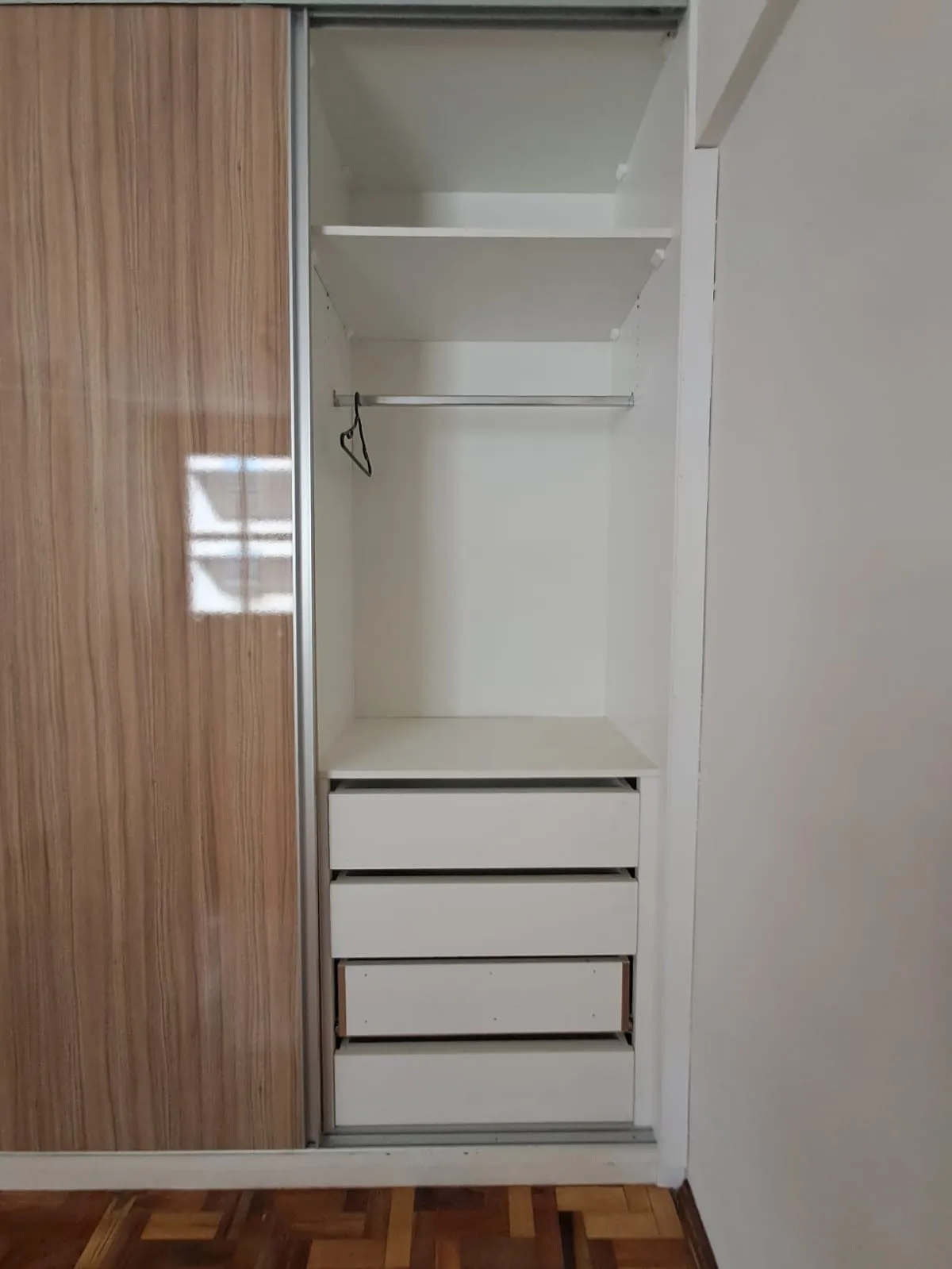 Imagem Apartamento à venda no Centro de Sorocaba, 116 m², 3 dormitórios, suíte, andar alto, vista panorâmica, portaria 24 horas.