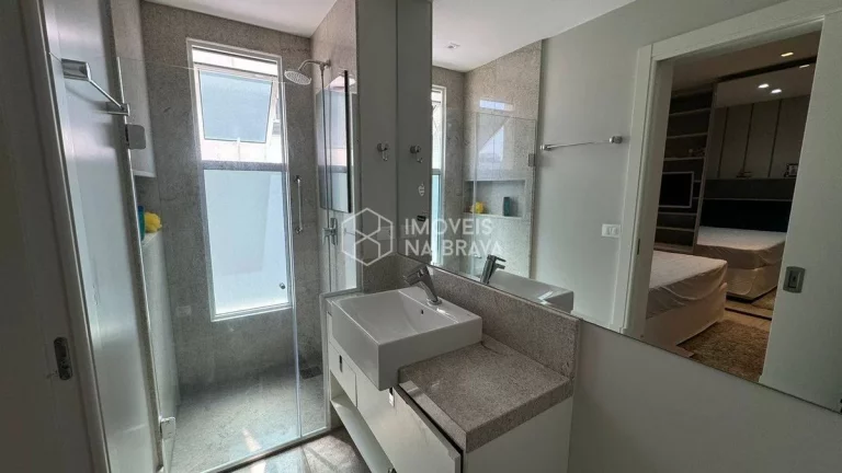 Imagem APARTAMENTO 3 SUITES, 3 VAGAS DE GARAGEM - LOCACAO- PRAIA BRAVA - ITAJAI/SC
