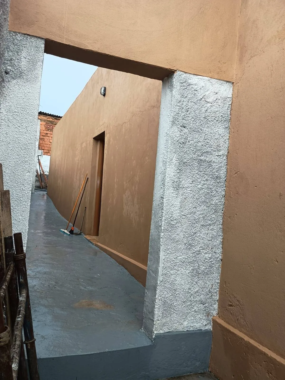 Imagem Casa de um quarto no barro lixeira