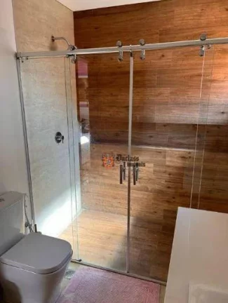 Imagem Linda casa de esquina, 260m², 3 suítes, 4 vagas, com estação de recarga para carro elétrico