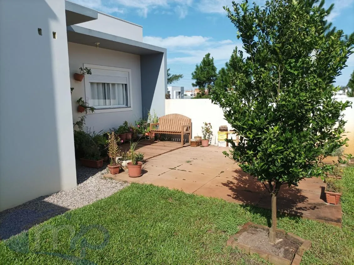 Imagem Casa á venda com 2 dormitórios na Praia Bela Torres no Passo de Torres/RS