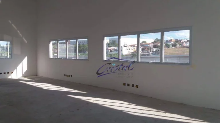 Imagem Galpão de 1000m² km 43 Raposo Tavares