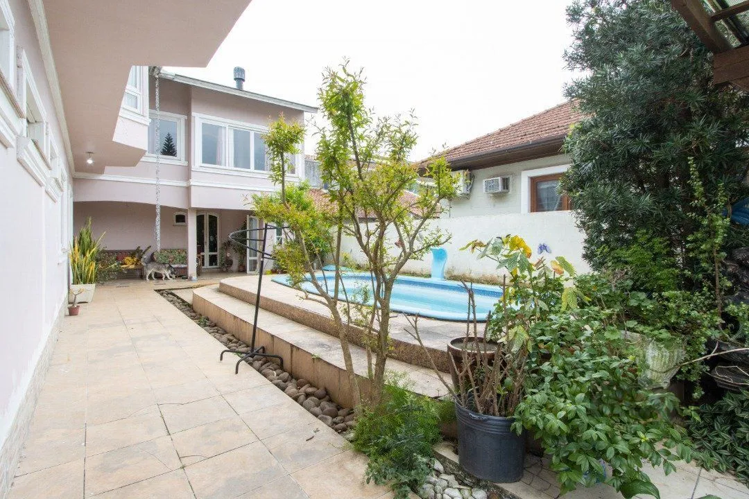 Imagem Casa para Venda - 238.68m², 4 dormitórios, sendo 1 suites, 4 vagas - Ipanema